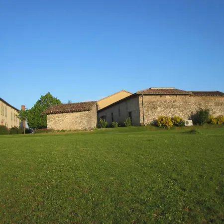 Bellegarde Oda ve Kahvaltı Saint-Gauzens